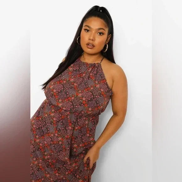 boohoo | PLUS FLORAL HIGH NECK MAXI DRESS Various Sizes Available - Picture 5 of 6